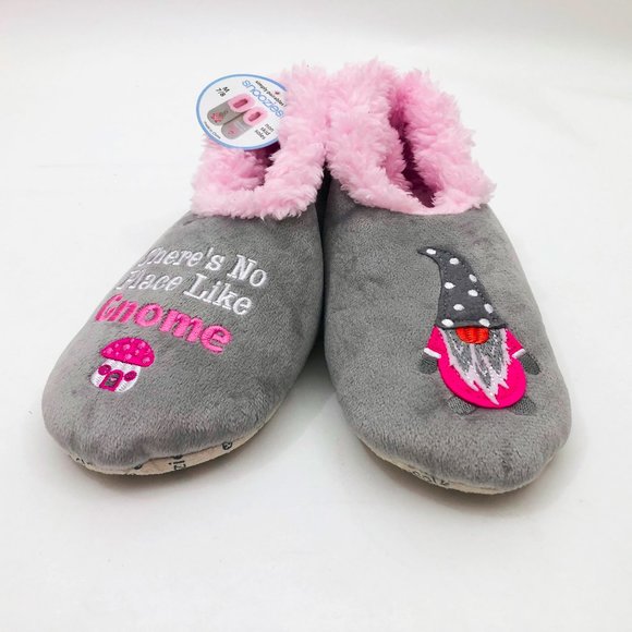 NWT Snoozies Women's There's No Place Like Gnome Slippers Medium 7/8 Grey - Picture 2 of 6